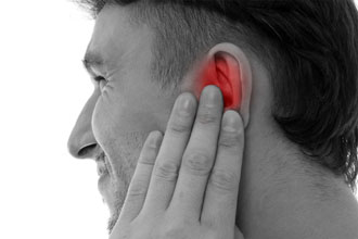 Боль в ухе при отите Боль