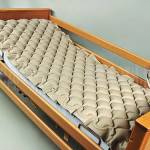 Как правильно положить матрас от пролежней